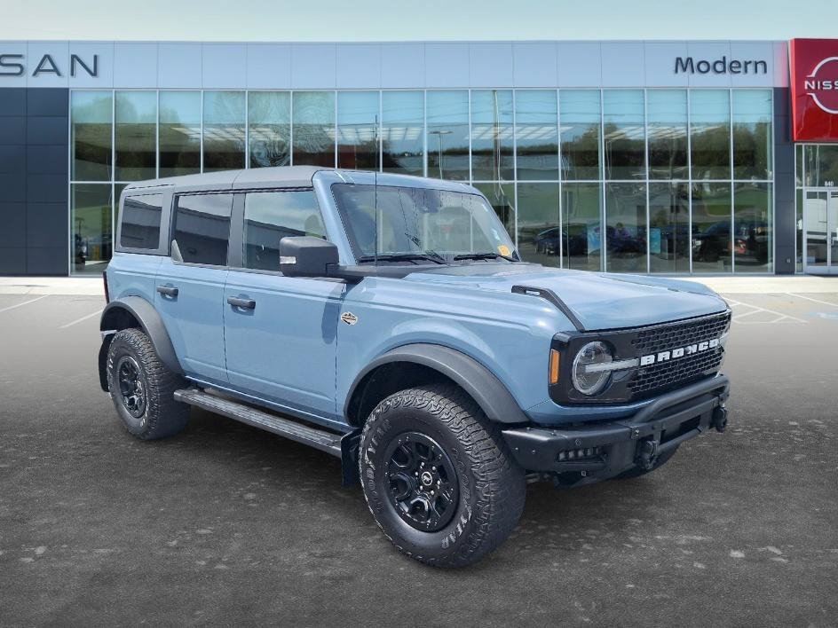 Used 2024 Azure Gray Metallic Ford Wildtrak image 3