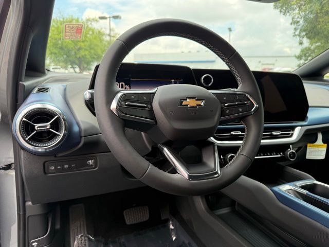 2025 Chevrolet Equinox EV LT - Photo 21