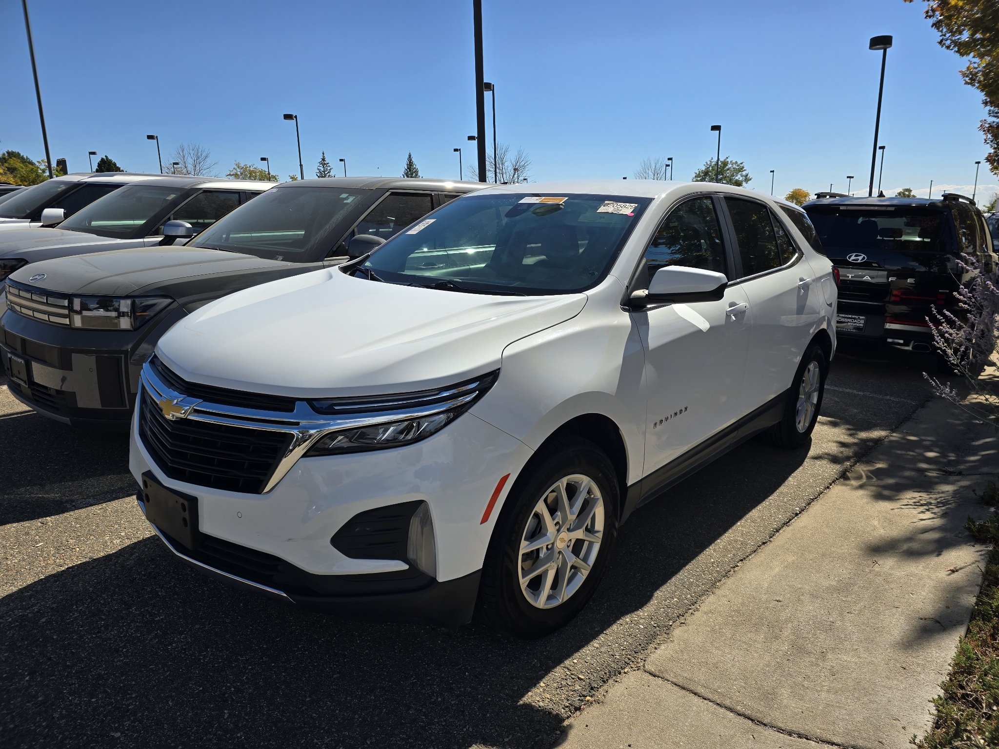 Used 2024 Summit White Chevrolet LT image 13