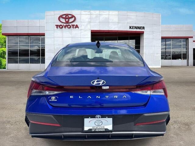 Used 2024 Intense Blue Hyundai SEL image 5