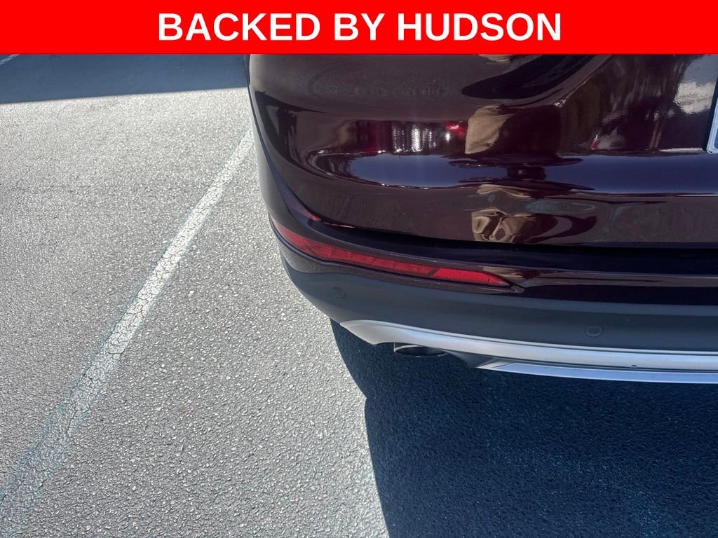 Used 2021 Red Lincoln Standard image 2