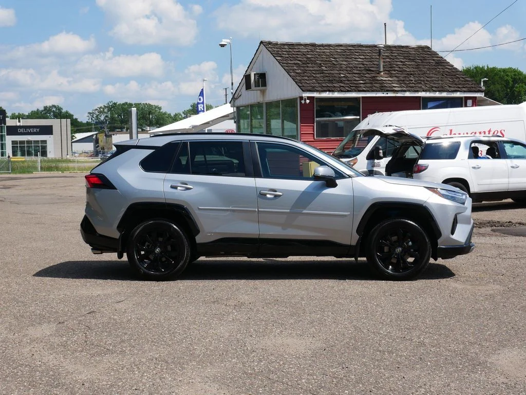 Used 2024 Toyota RAV4 SE with VIN 2T3T6RFVXRW075137 for sale in White Bear Lake, Minnesota