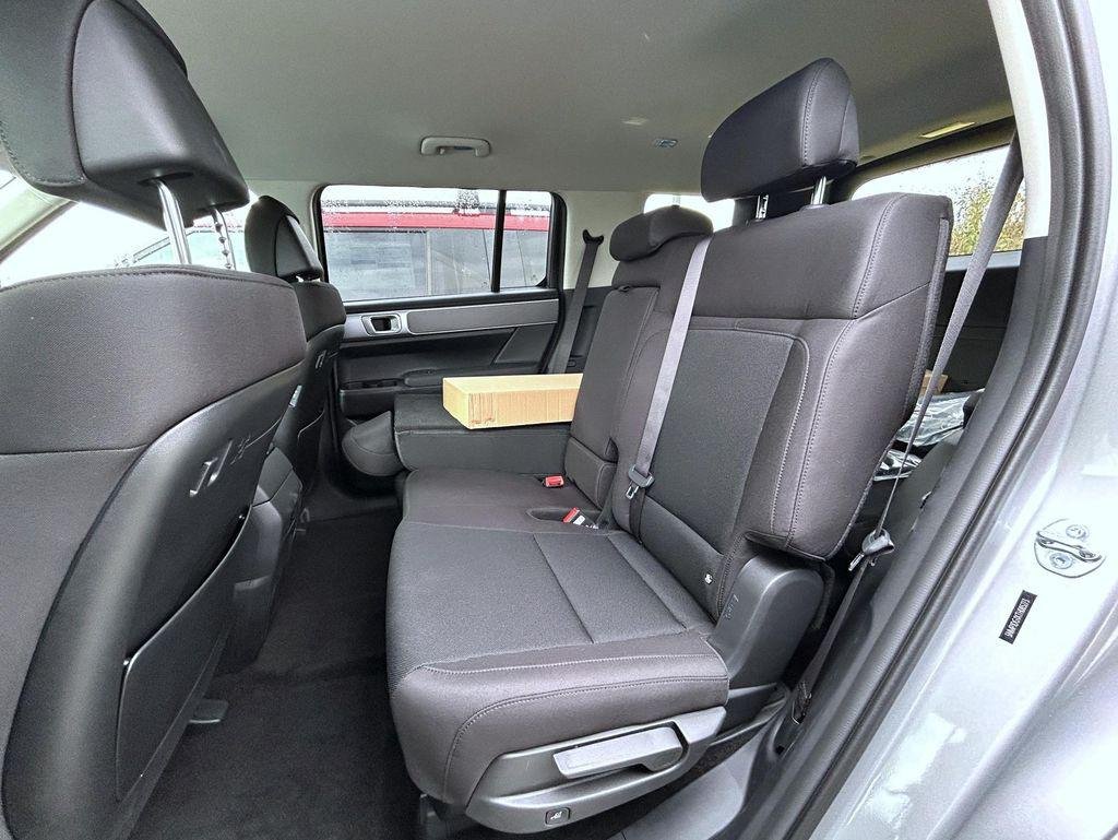 2026 Hyundai Santa Fe SE - Photo 11