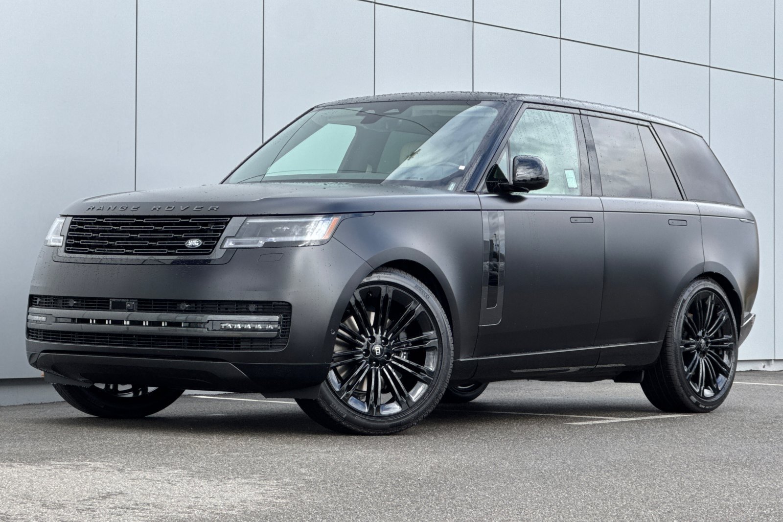 New 2027 Obsidian Black Satin Land Rover SE image 1