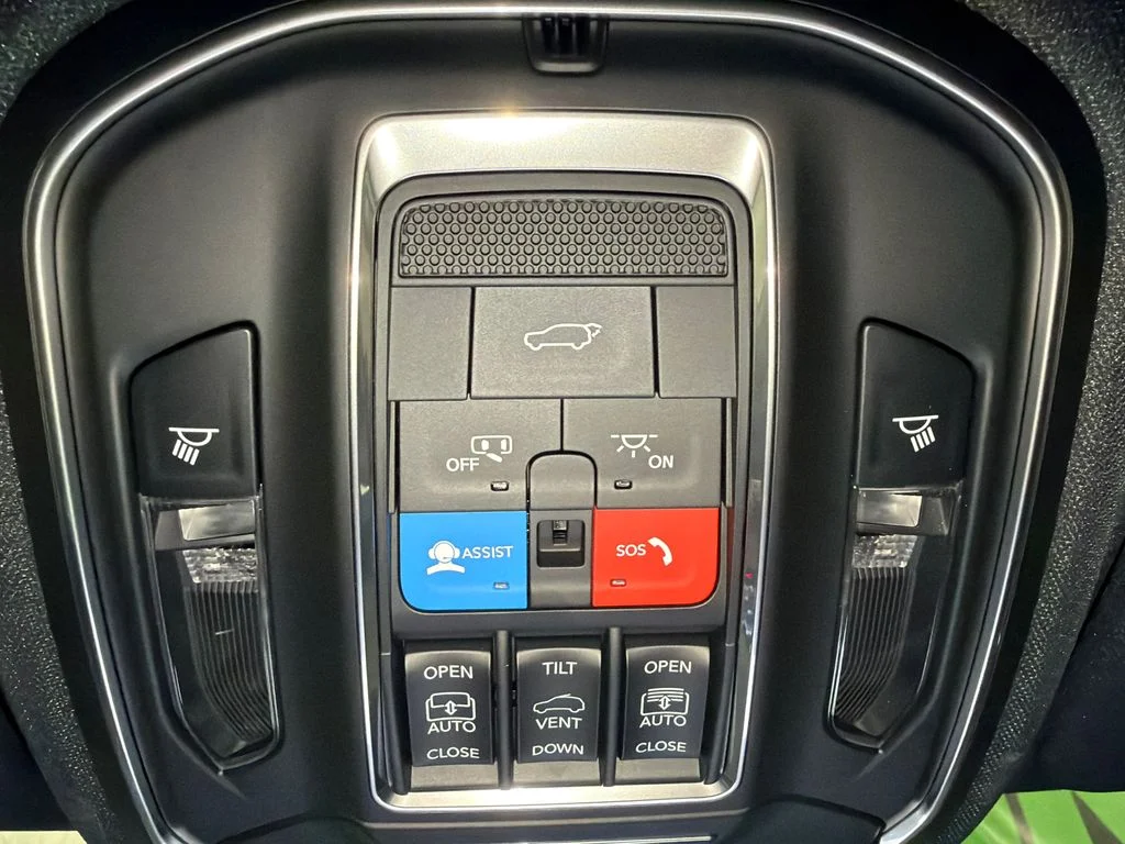 New 2026 Steel Blue Exterior Paint Jeep Limited Reserve image 38