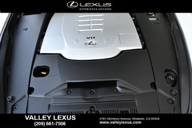 Used 2015  Lexus 460 image 21