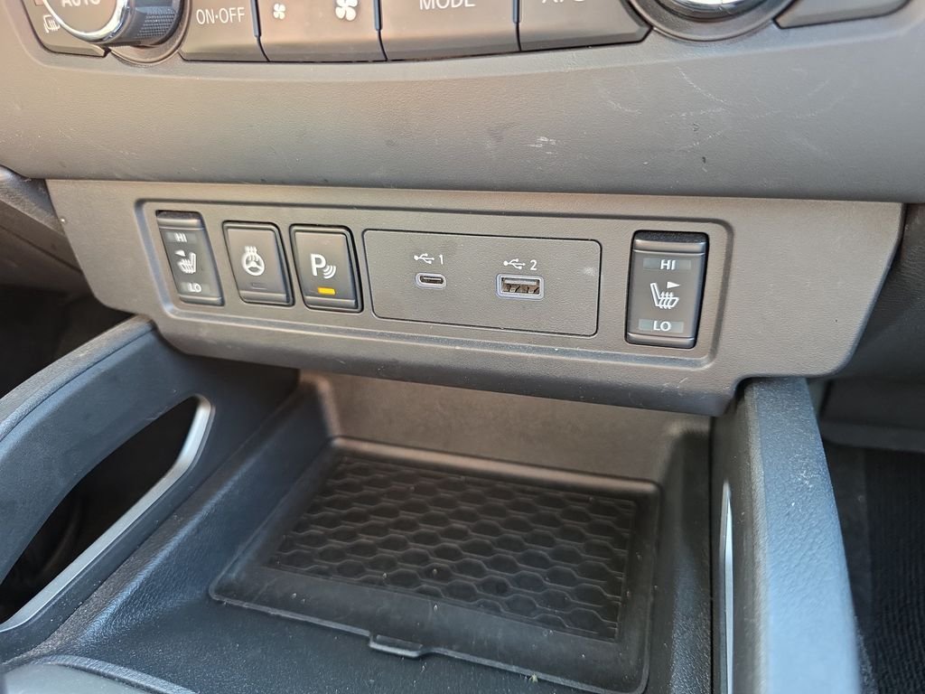 Used 2024 Tactical Green Metallic Nissan SV image 27