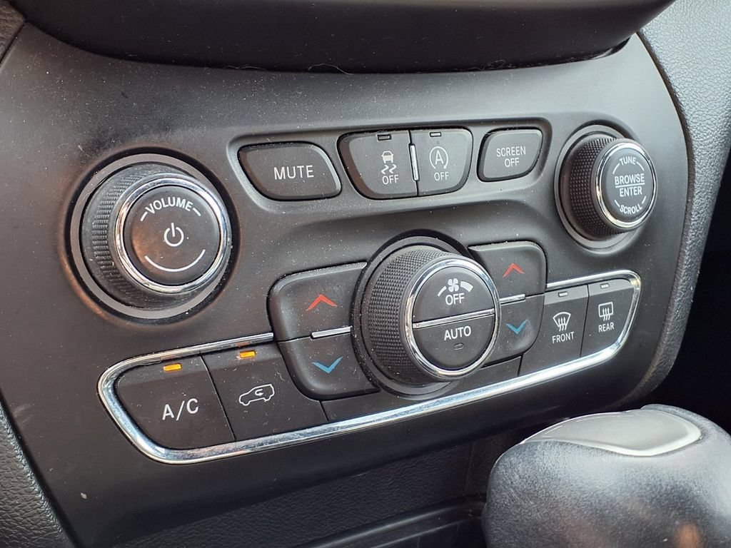 Used 2020 Gray Jeep High Altitude 4x4 image 18