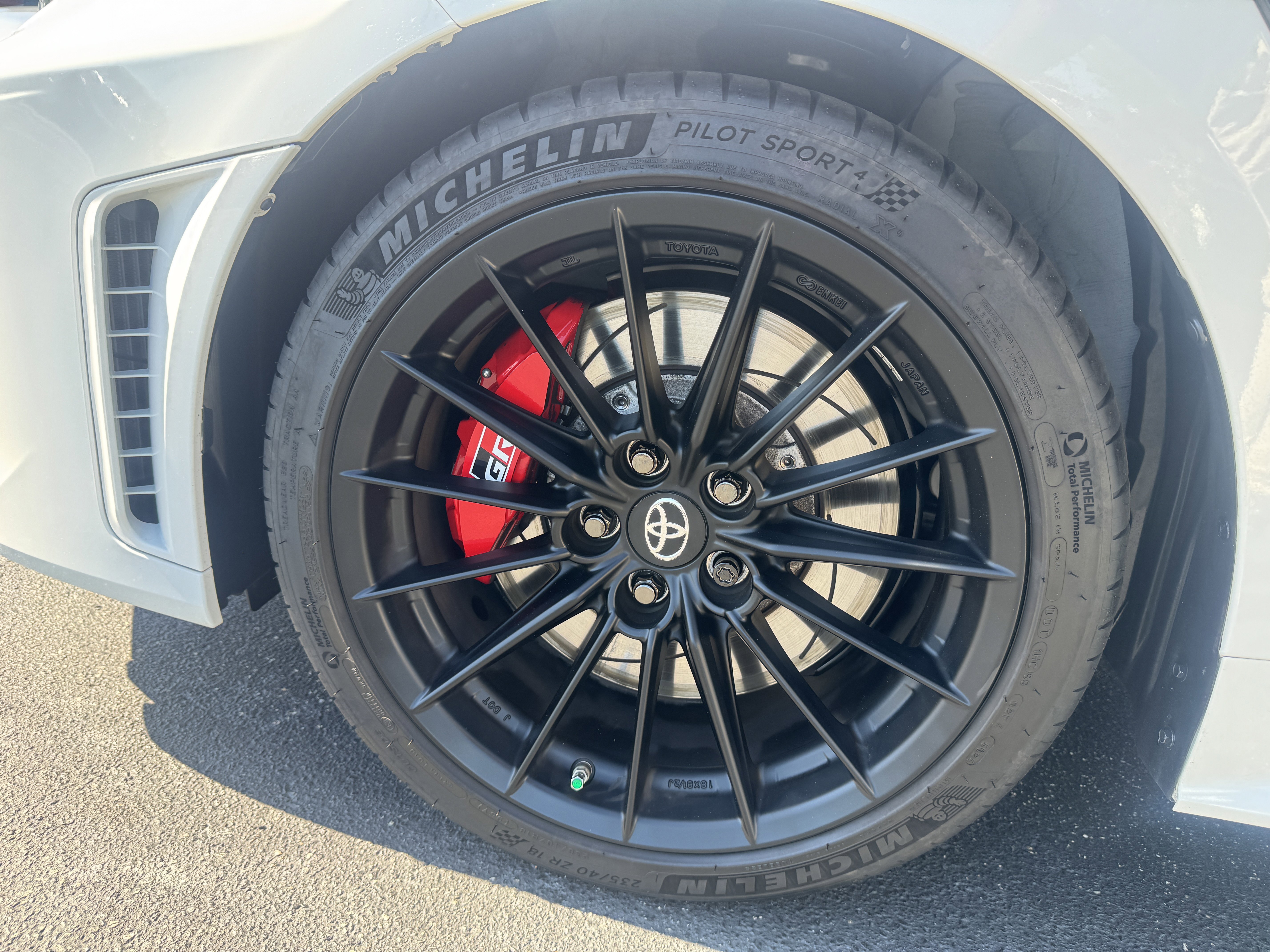 Used 2025 Ice Toyota Premium image 8