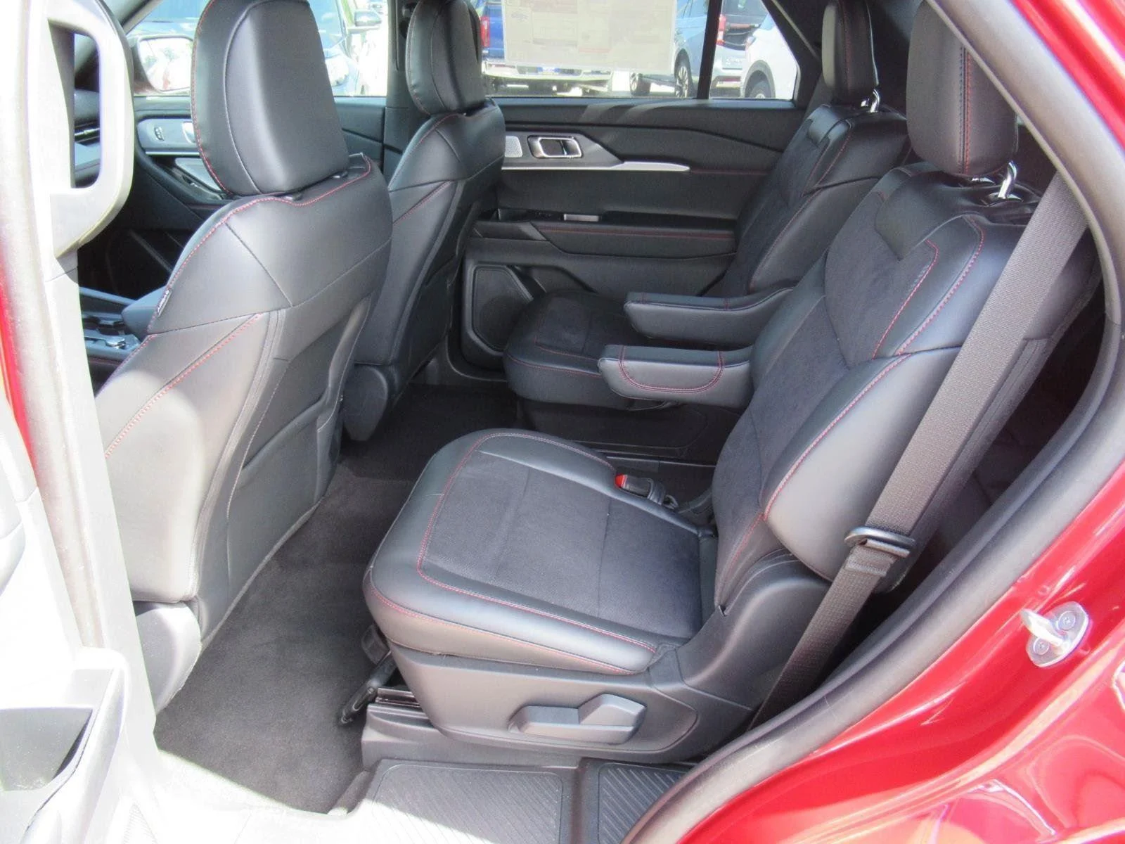 New 2025 Rapid Red Metallic Tinted Clea Ford ST image 33