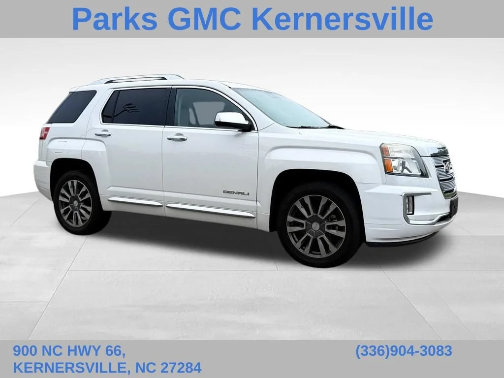 Used 2017 WHITE FROST TRICOAT GMC Denali image 1