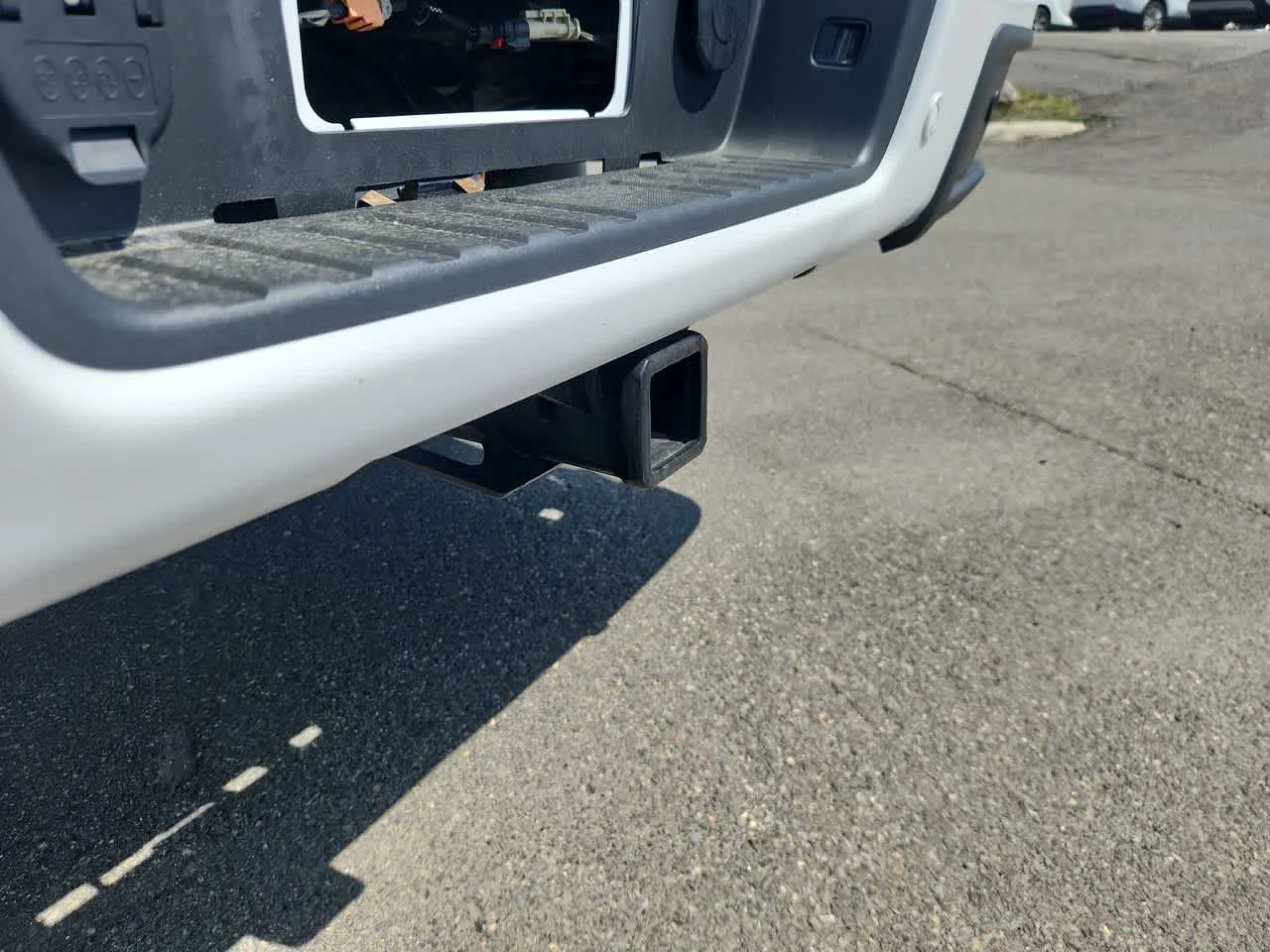 Used 2022 Summit White Chevrolet 4WD Z71 image 16