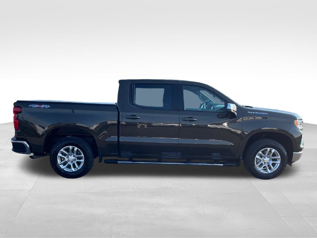Used 2023 Brown Chevrolet LT image 7