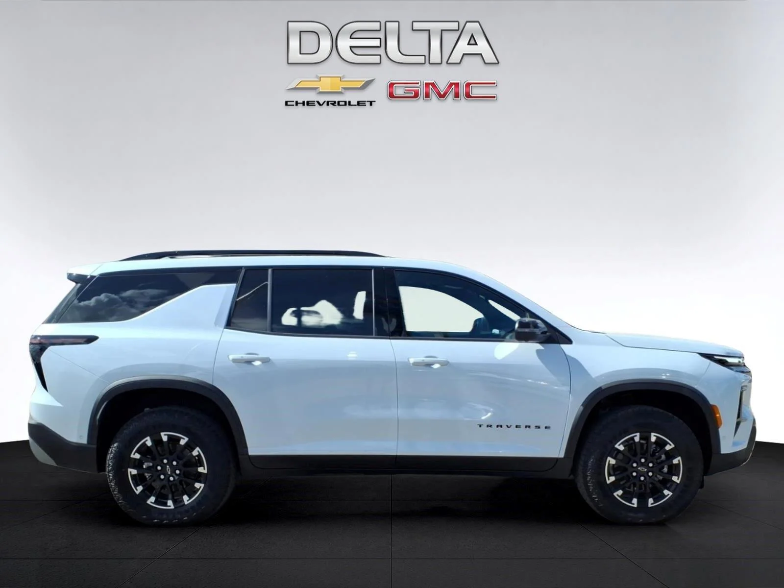 New 2026 Polar White Tricoat Chevrolet Z71 image 6