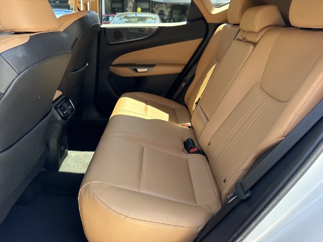 2024 Lexus NX 250 - Photo 23