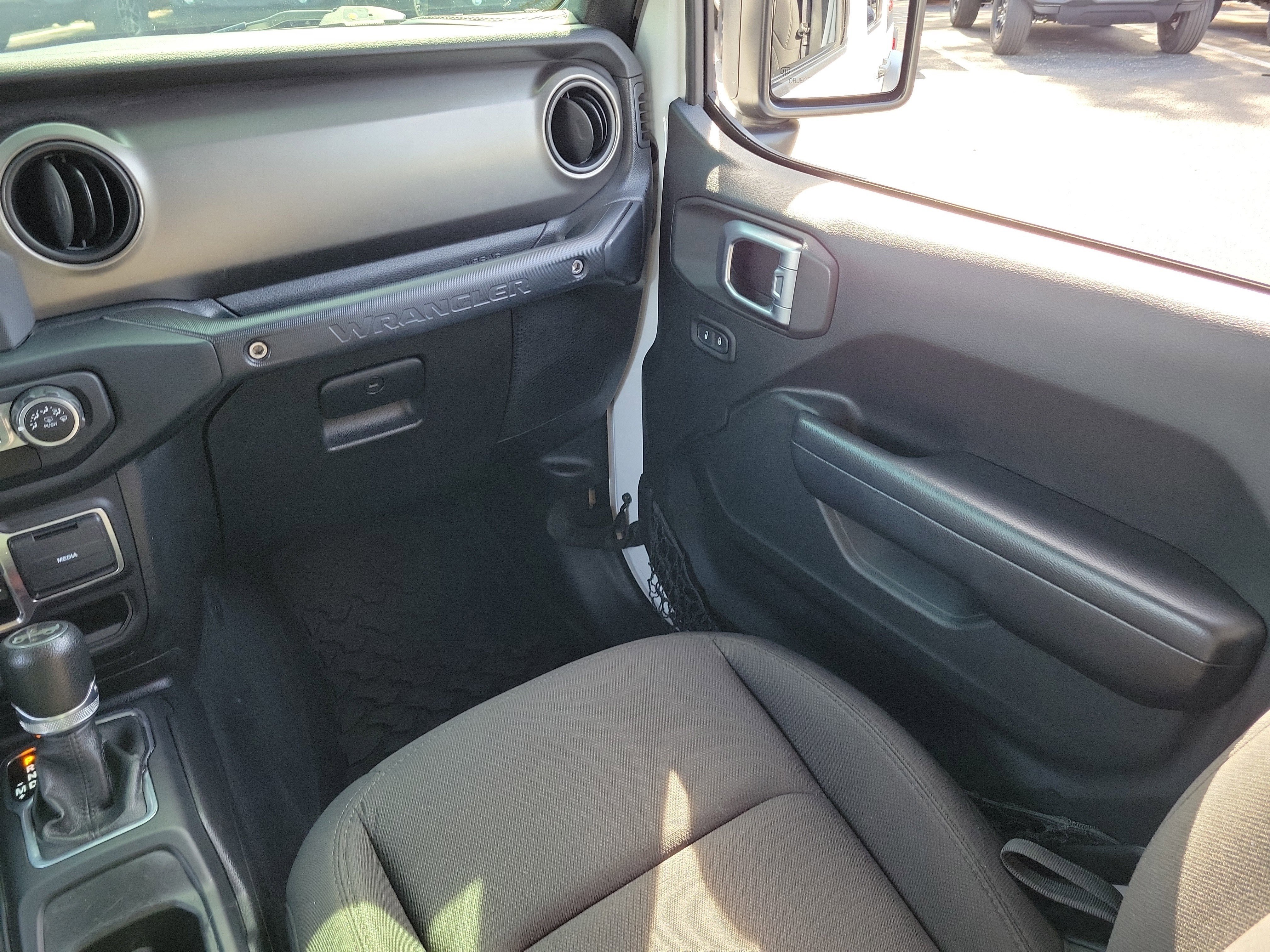 Used 2019 Bright White Clearcoat Jeep Unlimited Sport S image 17