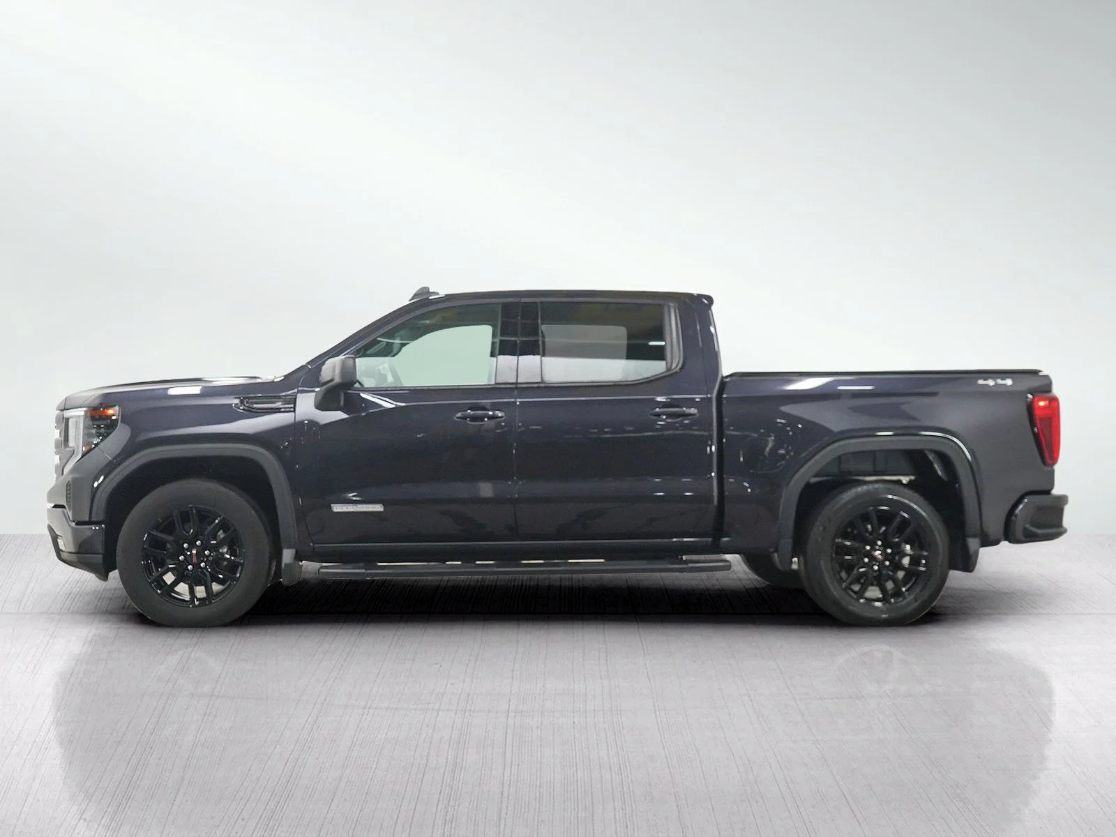 Used 2023 GMC Sierra 1500 Elevation with VIN 3GTPUCEK5PG242657 for sale in Bloomington, Minnesota