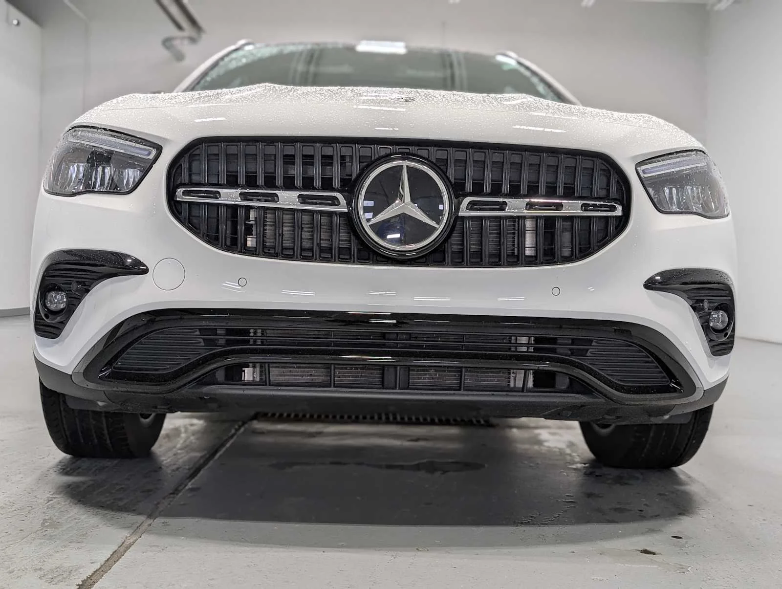 Used 2026 Polar White Mercedes-Benz GLA 250 image 2