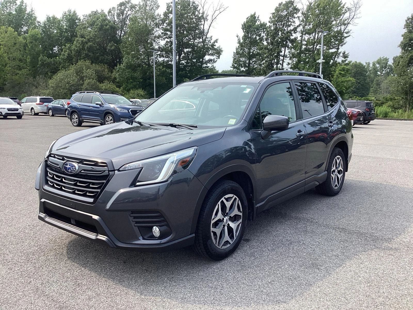 Used 2022 Magnetite Gray Metallic Subaru Premium image 3