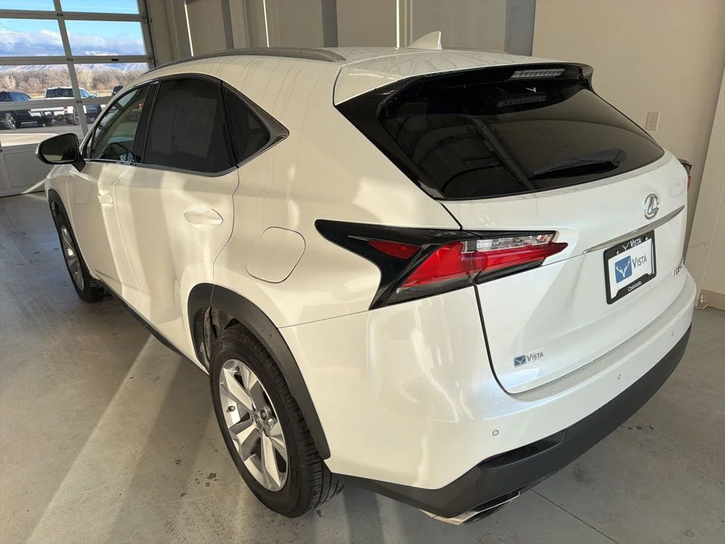 Used 2017 White Lexus 200t image 4