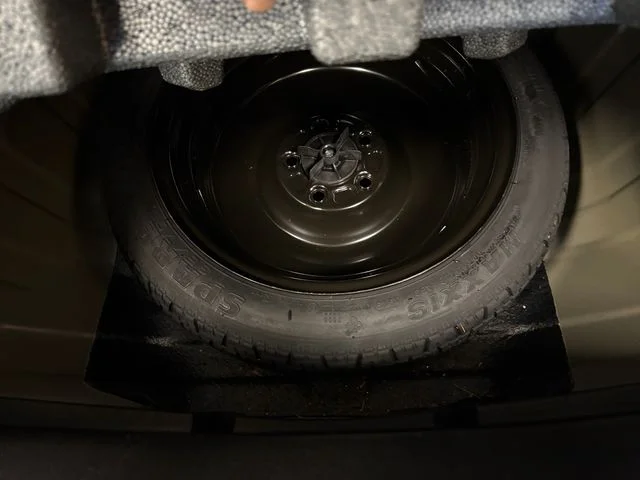 Used 2019 Blue Nissan 2.5 S image 23