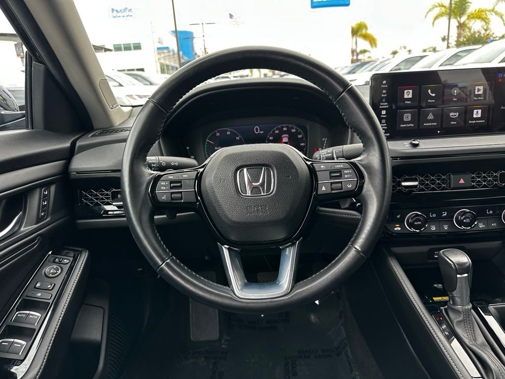 Used 2023 Black Honda Touring image 17