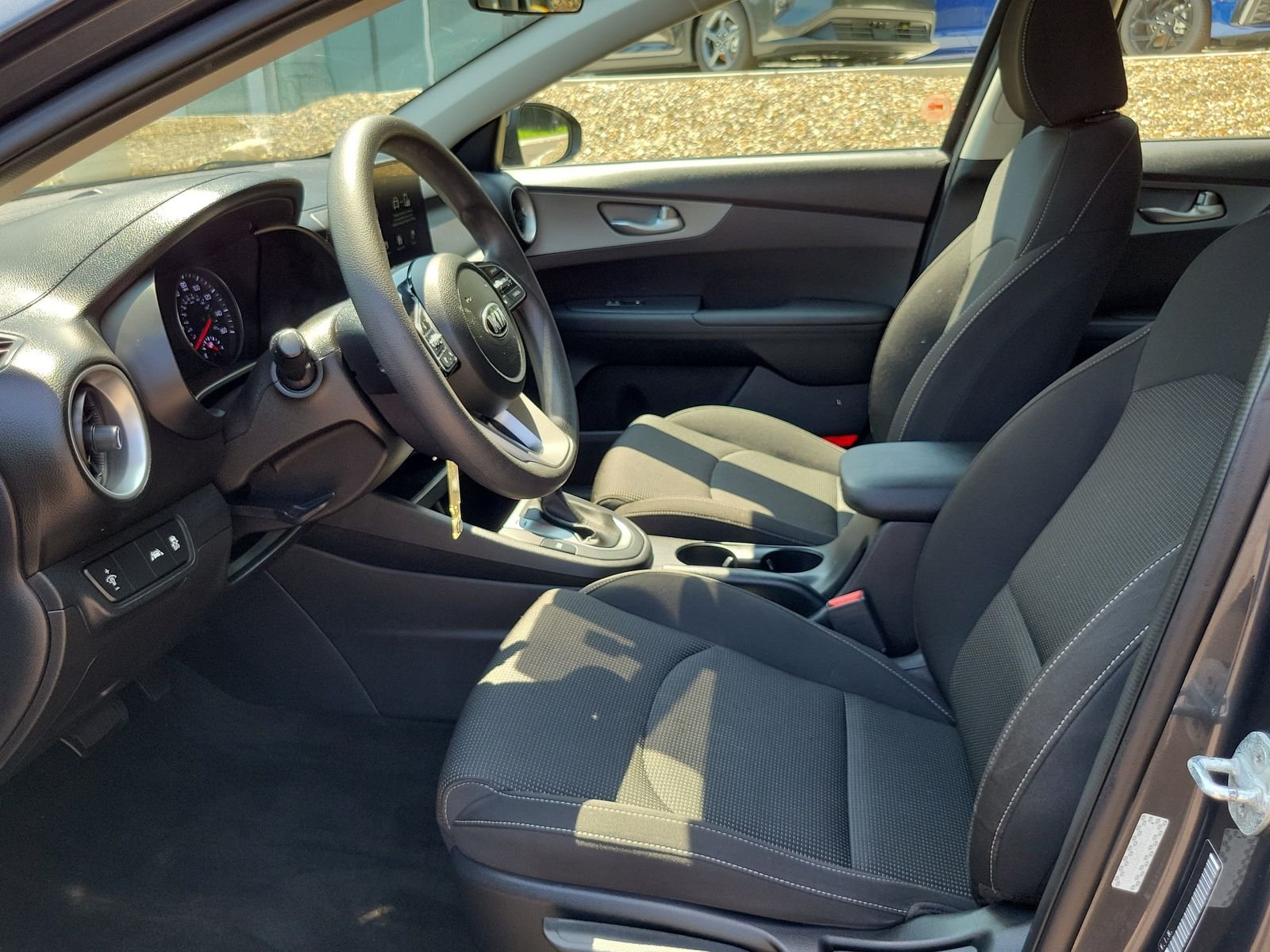 Used 2021 Gray Kia LXS image 9