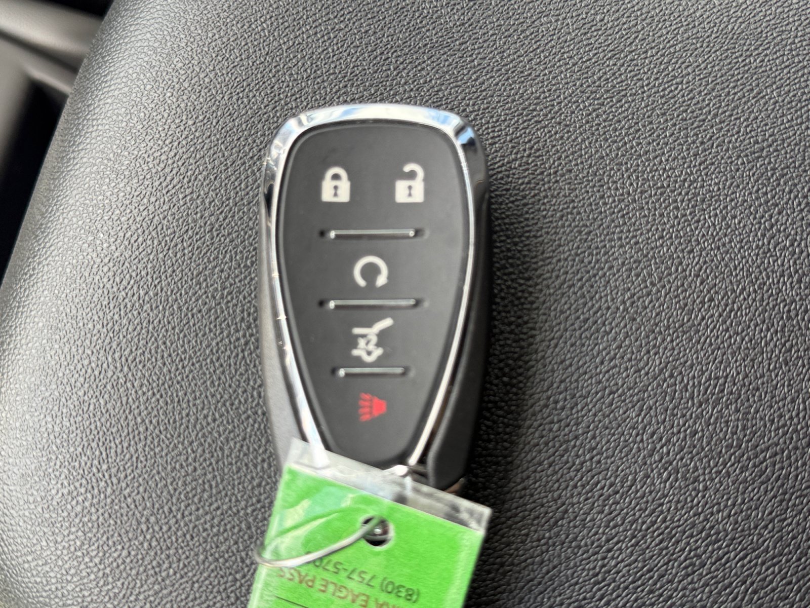 Used 2024 Summit White Chevrolet LT image 29