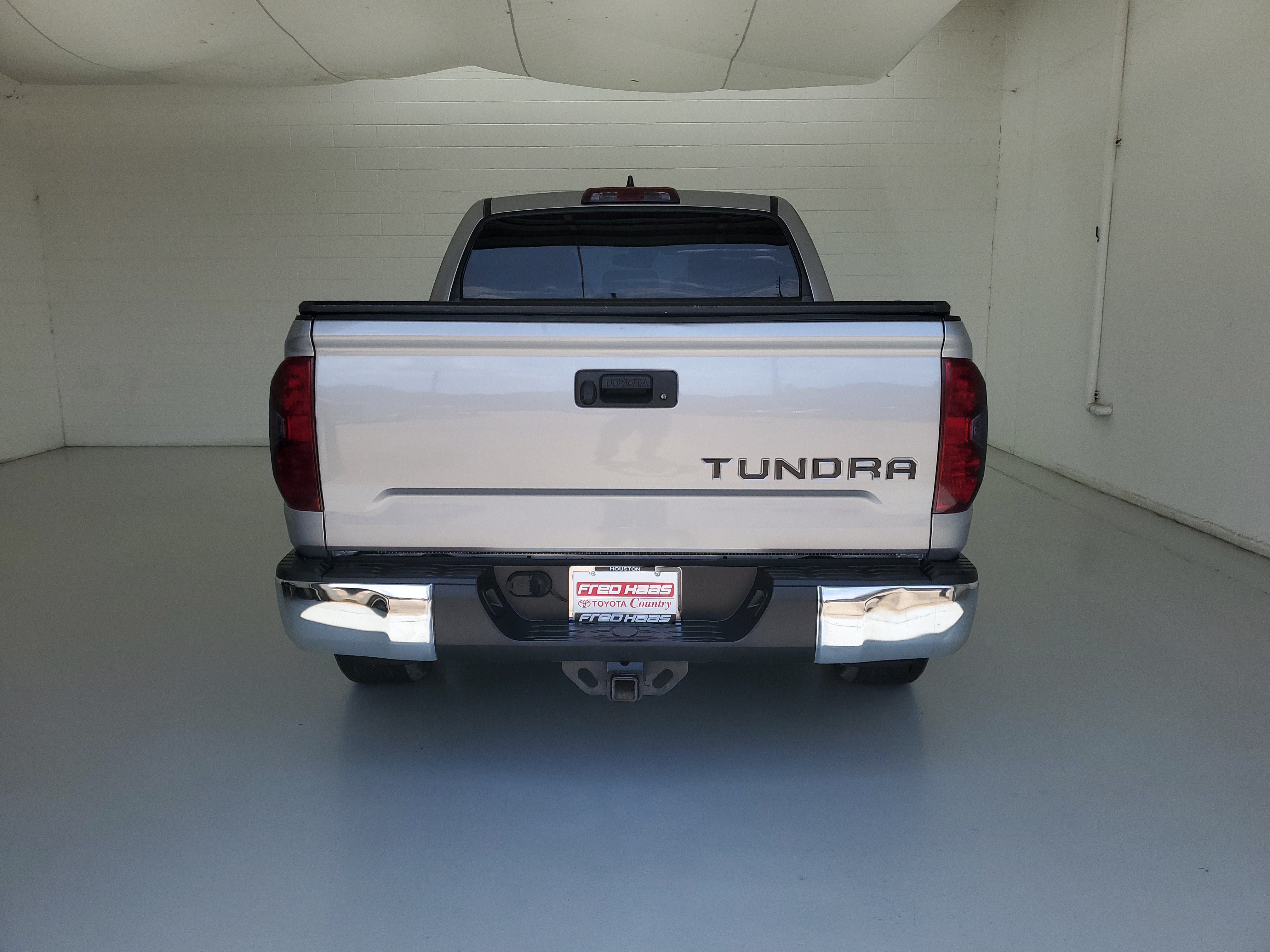 Used 2021 Silver Sky Metallic Toyota SR5 image 6