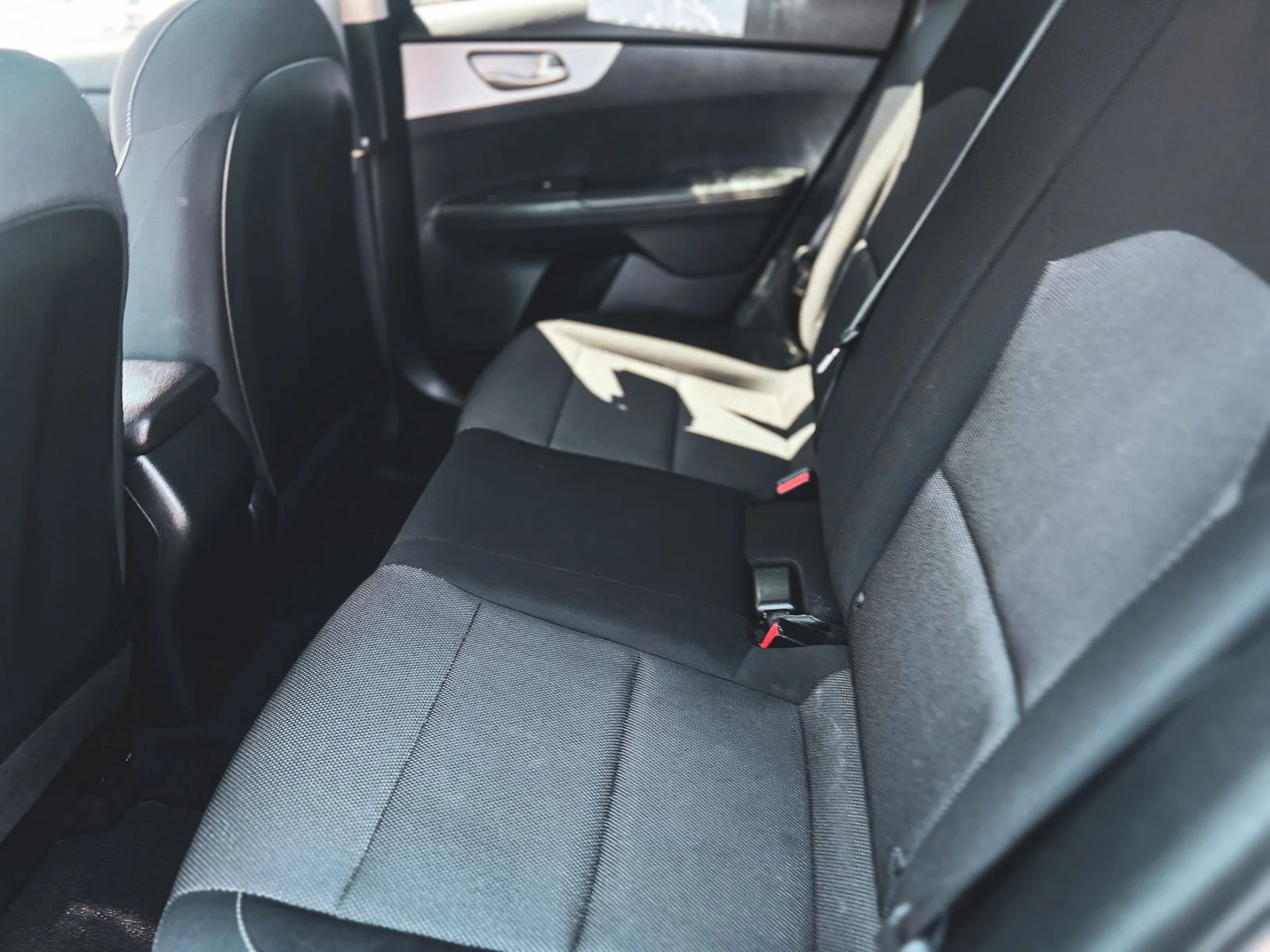 2024 Kia Forte LXS - Photo 15