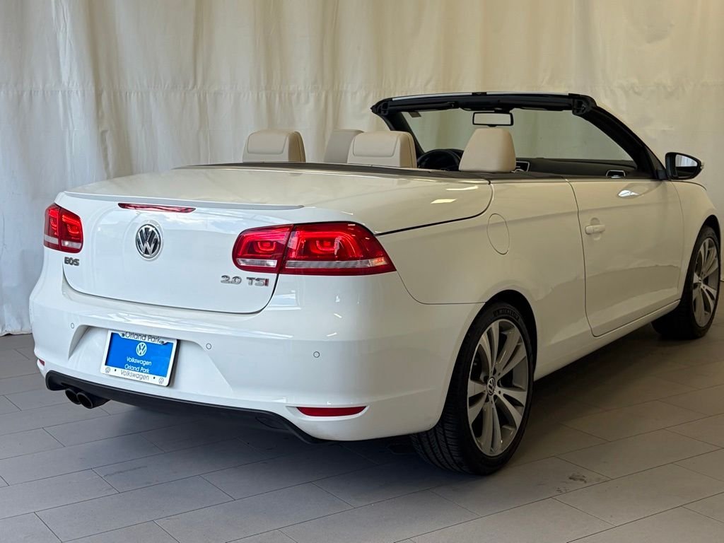 Used 2013 Candy White Volkswagen Lux image 8