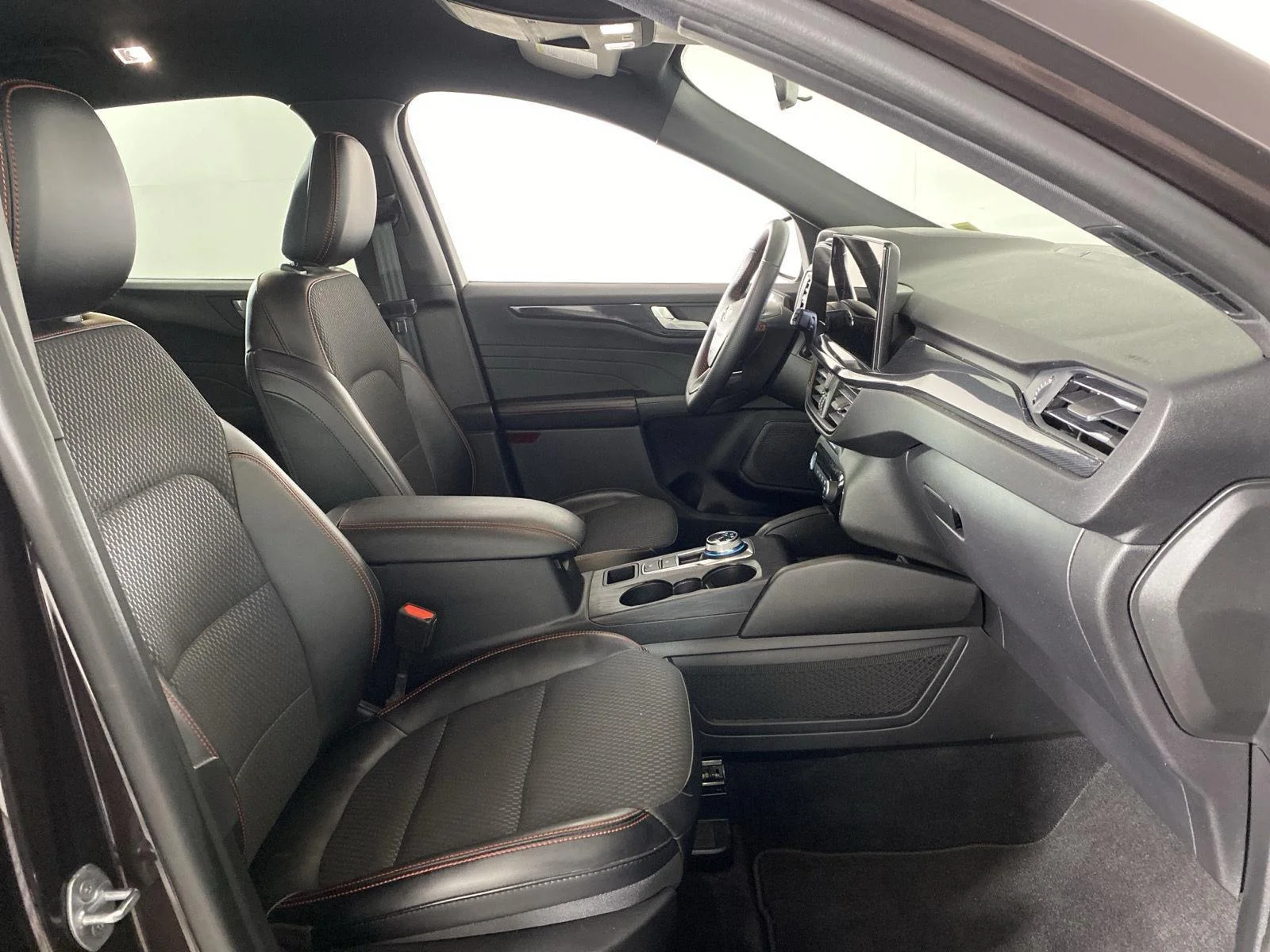 Used 2023 Cinnabar Red Ford ST-Line Select image 30