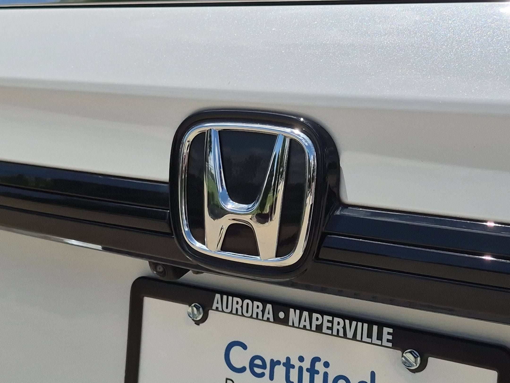 Certified Used 2025 Platinum White Pearl Honda Touring image 30