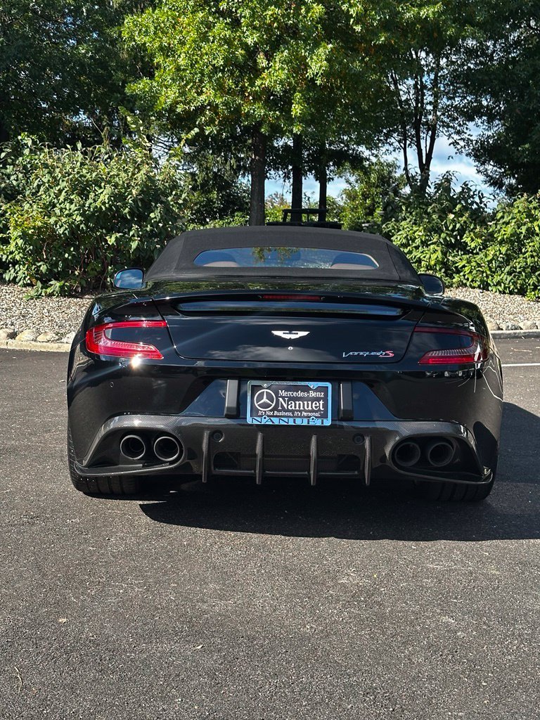 Used 2018 Black Aston Martin Volante image 10