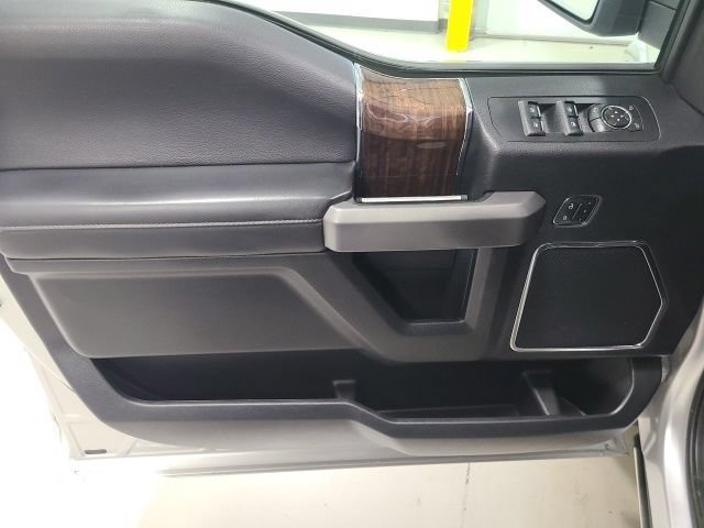 2016 Ford F-150 Platinum - Photo 19