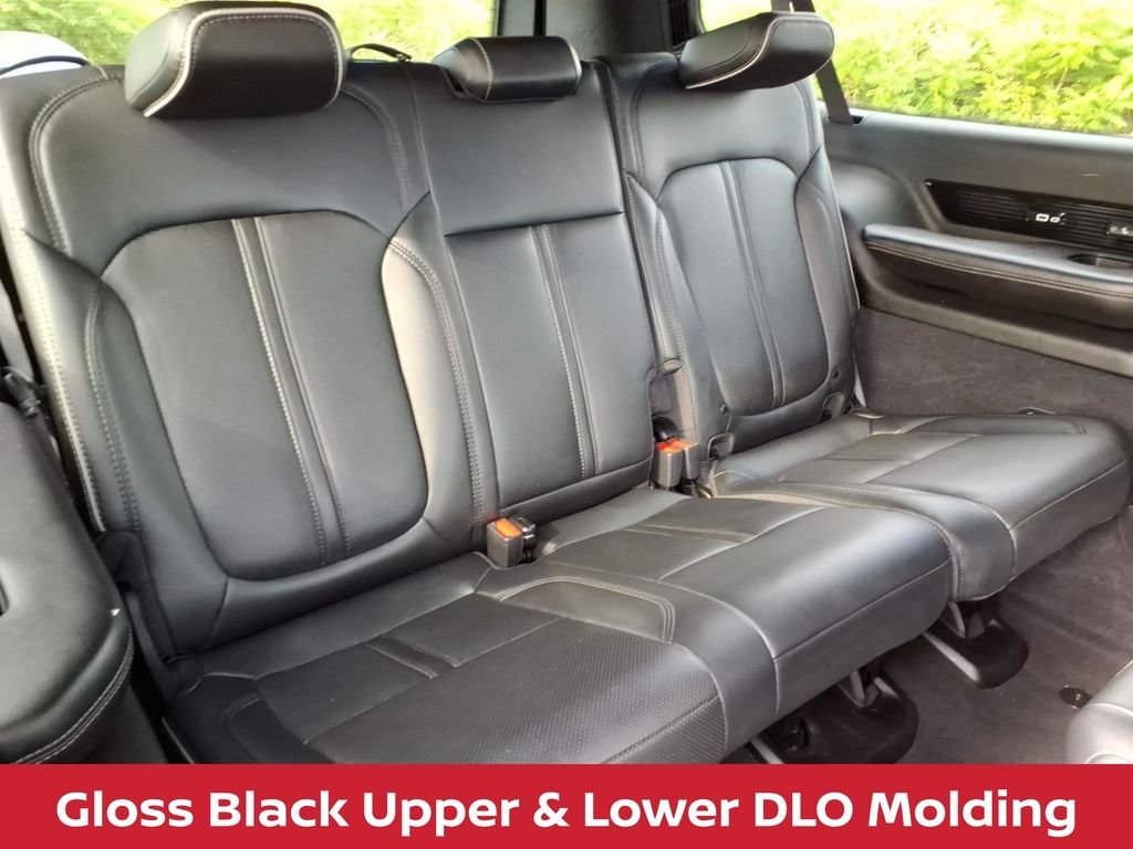 Used 2024 Baltic Gray Metallic Jeep Series II obsidian w/panoramic roof image 40
