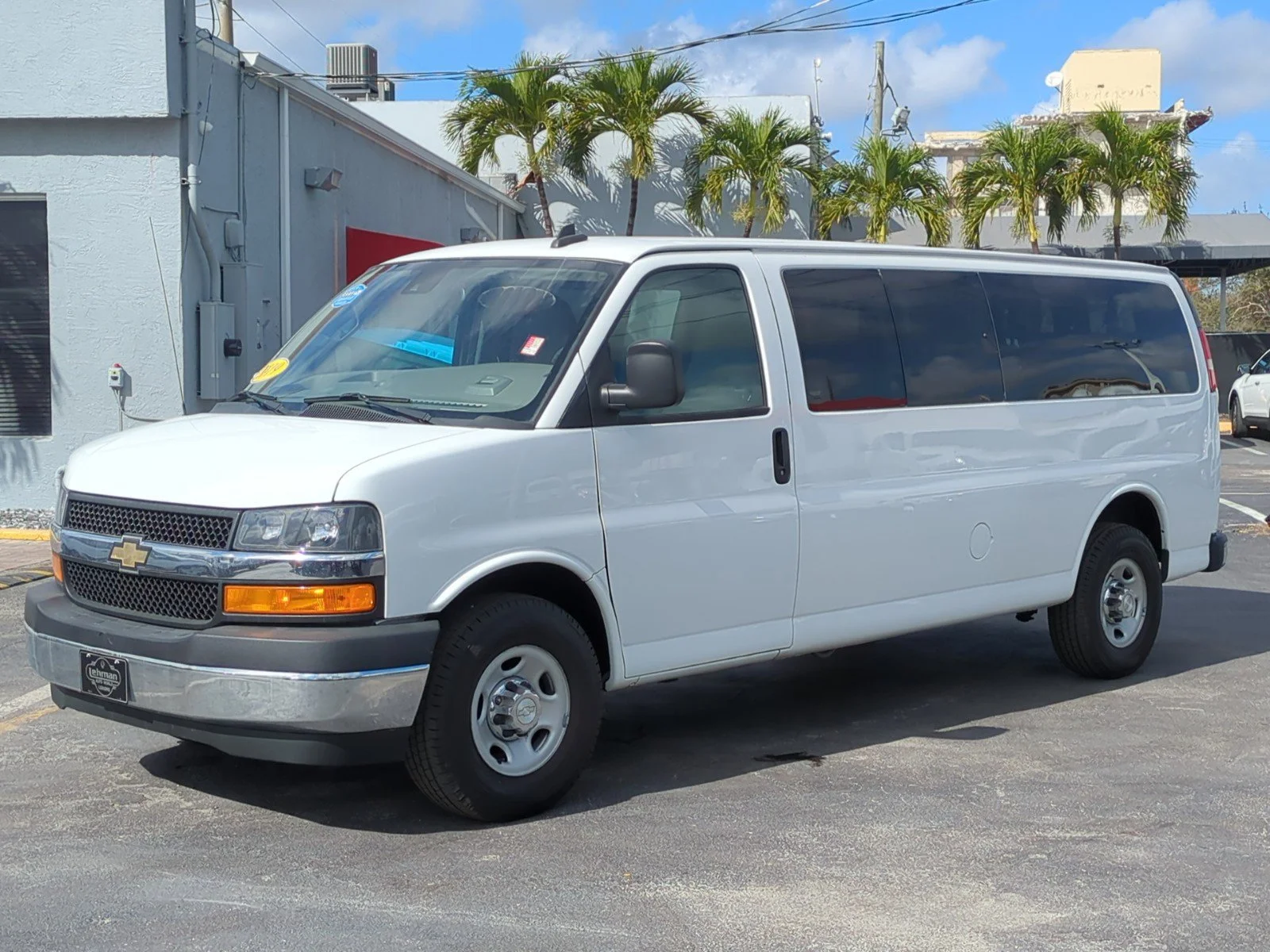 2019 Chevrolet Express Passenger LT - Photo 33