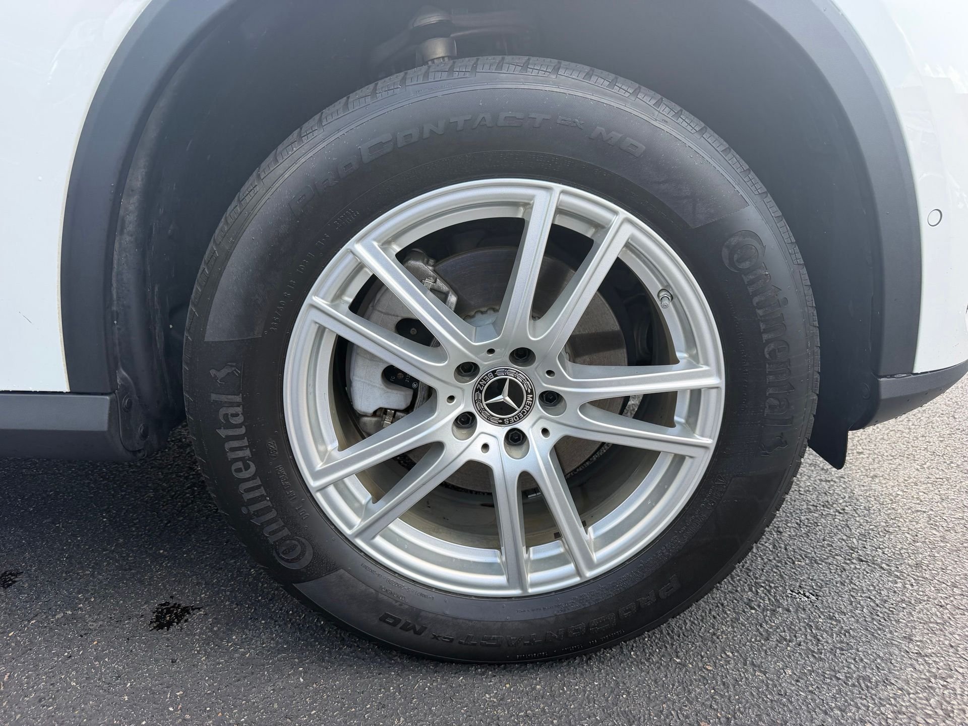 Certified Used 2023 White Mercedes-Benz GLC 300 image 29