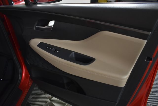 Used 2023 Red Hyundai SE image 16