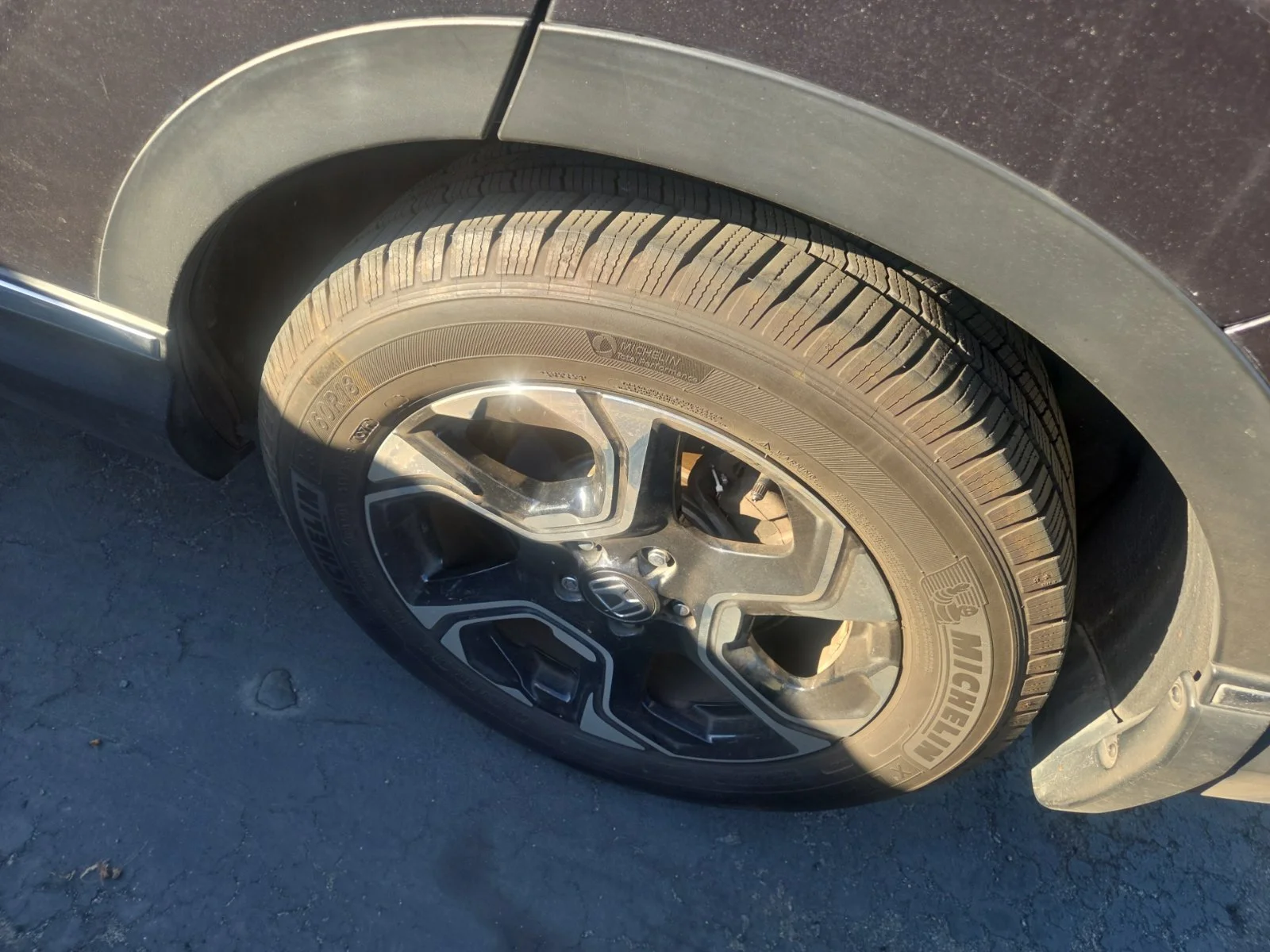 Certified Used 2018 Gray Honda Touring image 8