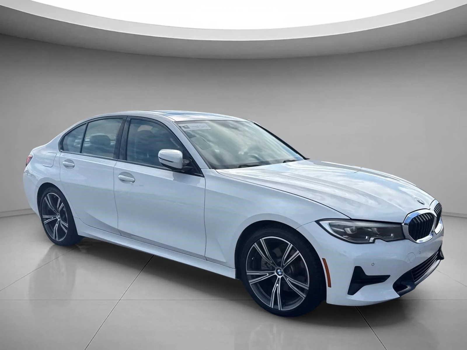 Used 2019 Alpine White BMW 330i image 22