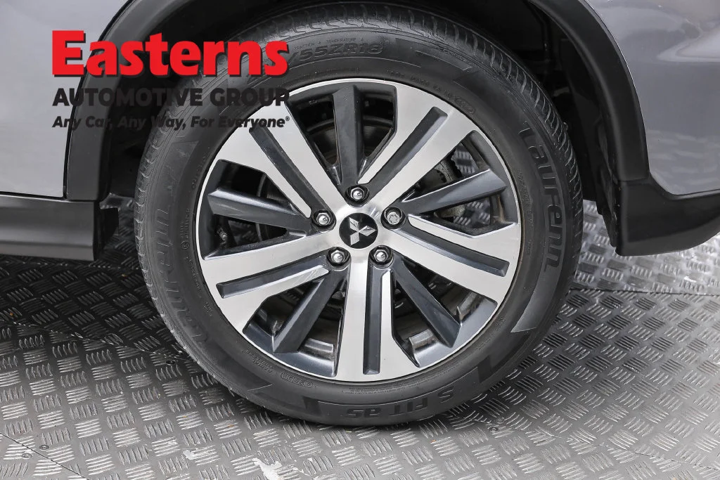 Used 2024 Gray Mitsubishi 2.0 ES image 8
