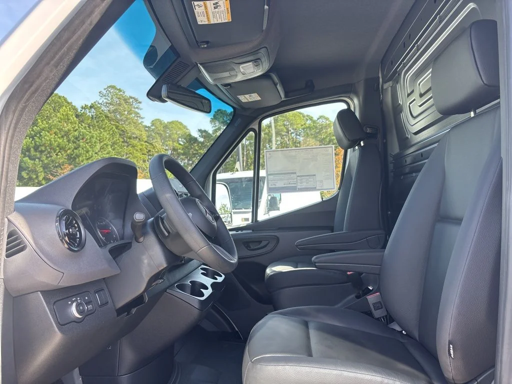 New 2026 Arctic White Mercedes-Benz w/ Ranger Shelf Pkg image 28