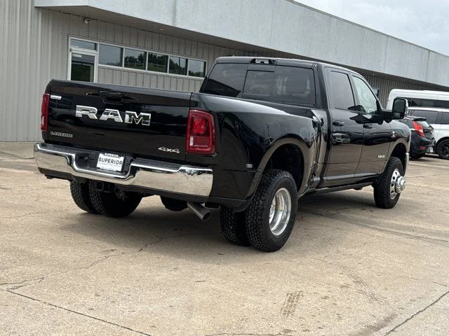 New 2026 Diamond Black Crystal Pearl-Coat Exterior Paint RAM Laramie image 3