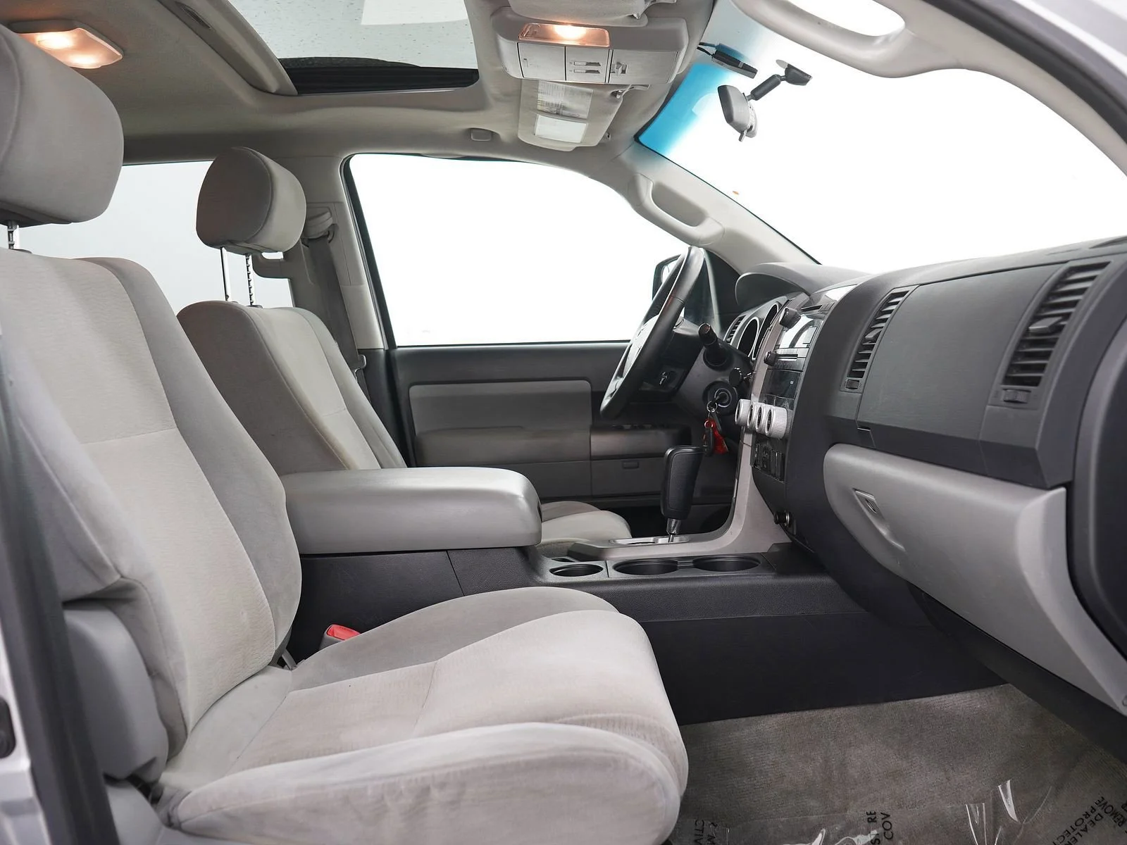 Used 2010 Silver Sky Metallic Toyota SR5 image 13