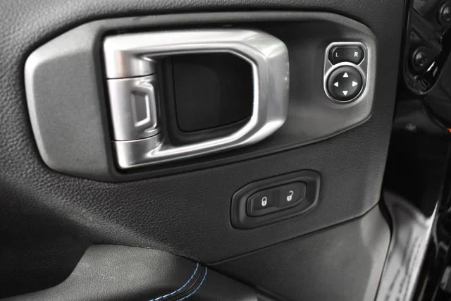 Used 2024 Black Jeep High Altitude 4xe image 8