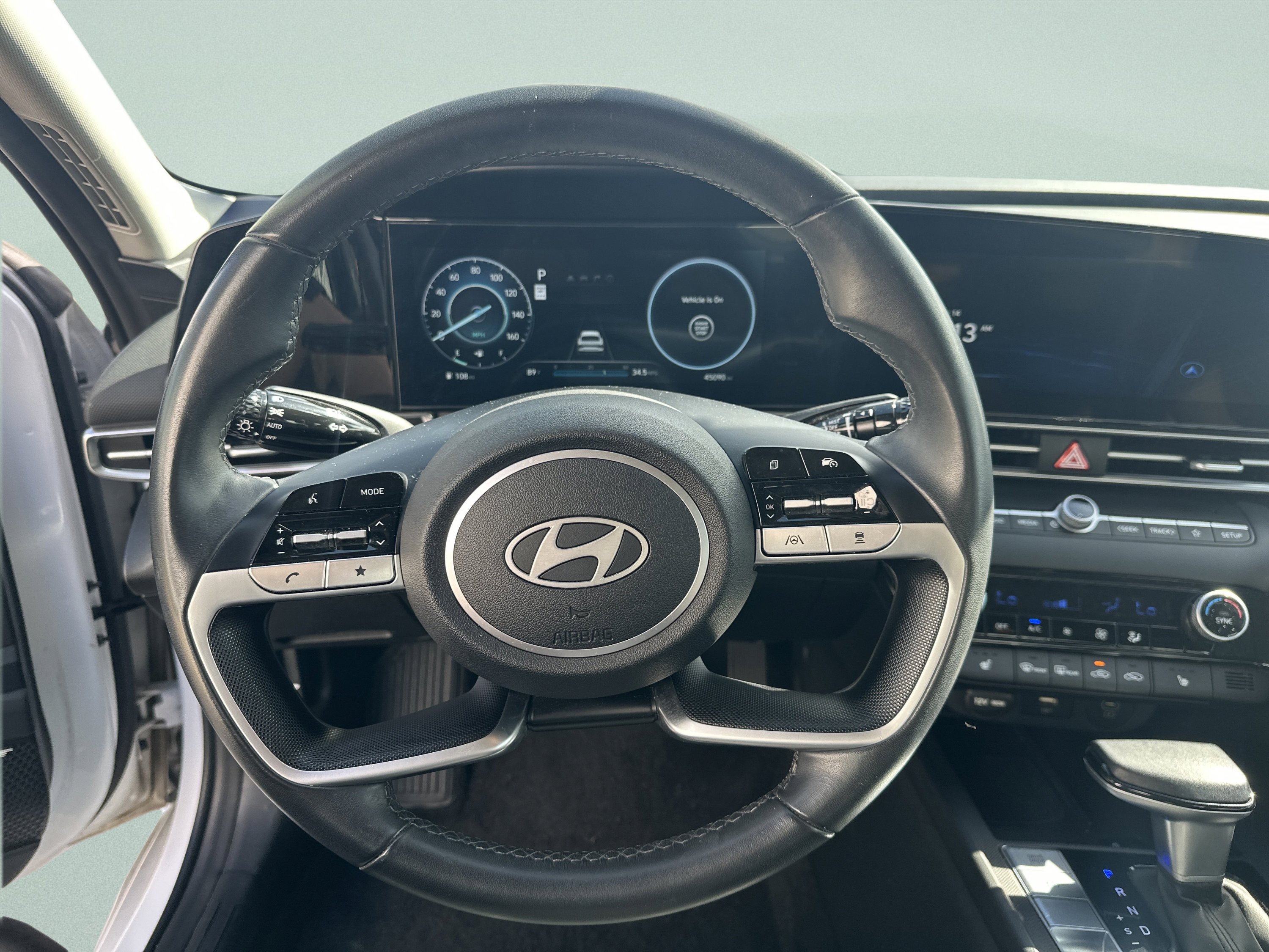Used 2025 Serenity White Hyundai Limited image 15
