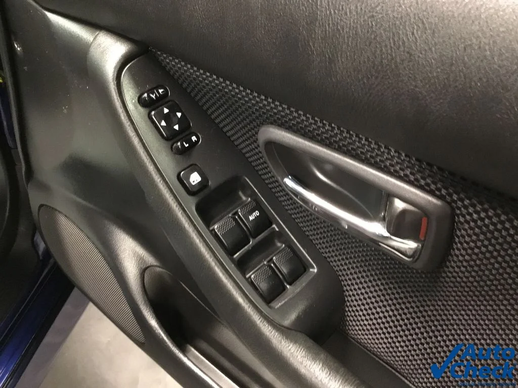 Used 2001 Blue Subaru GT image 37