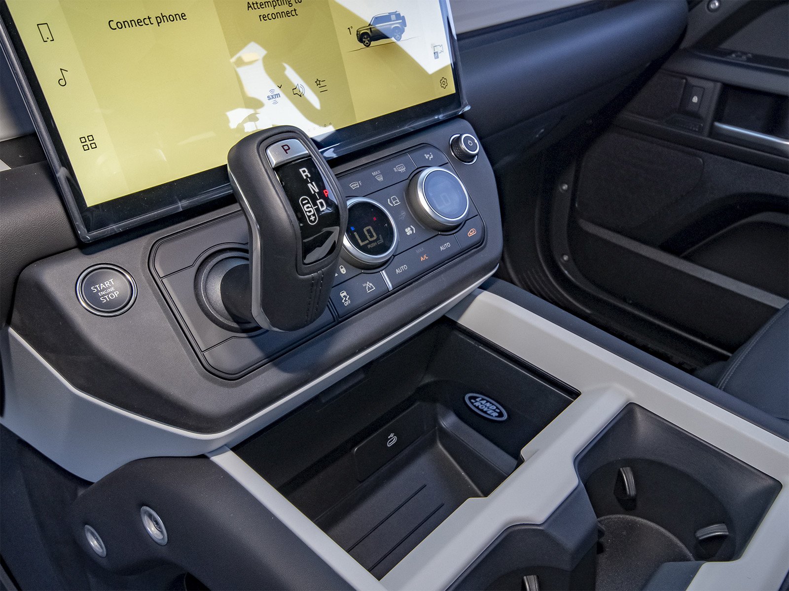 New 2026 Carpathian Grey Land Rover X-Dynamic SE image 24