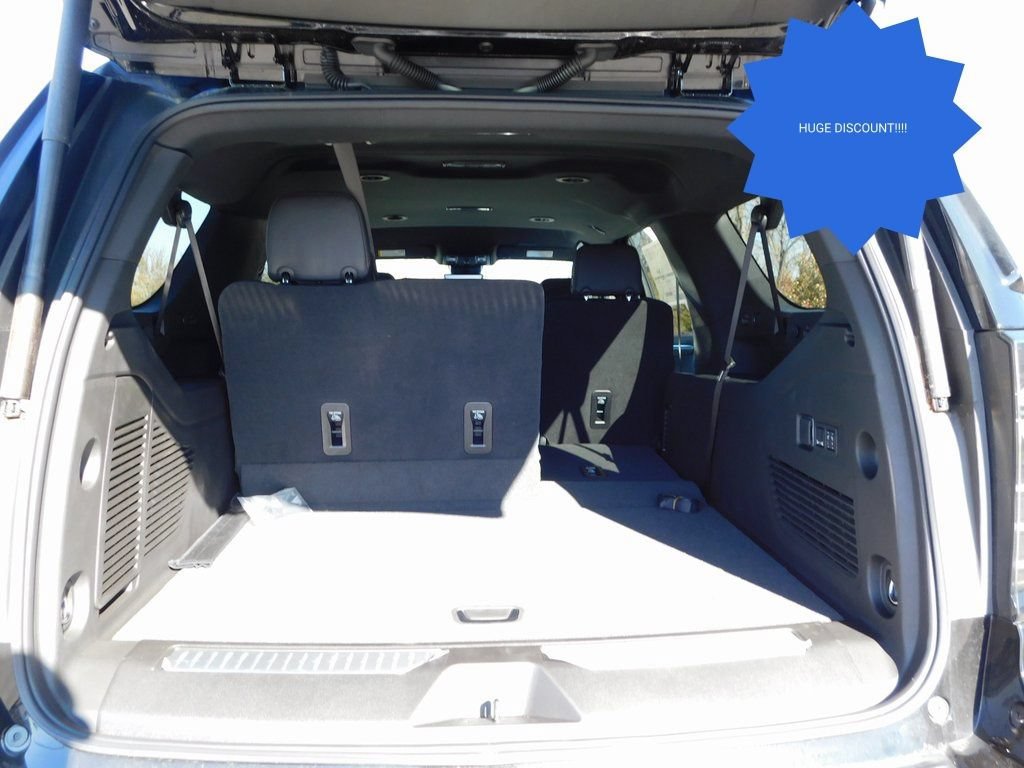 2025 Chevrolet Suburban High Country - Photo 28